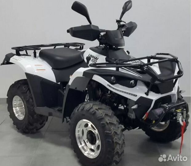 Квадроцикл Linhai Yamaha D 300 4WD белый