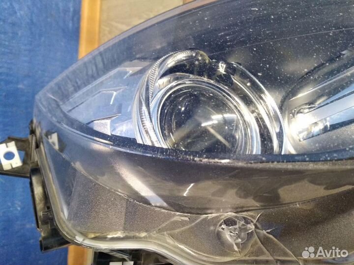 Фара правая E63