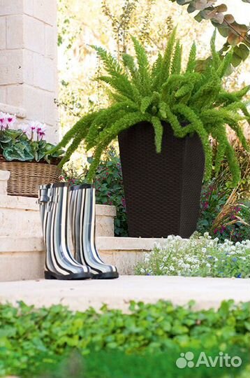 Кашпо для сада