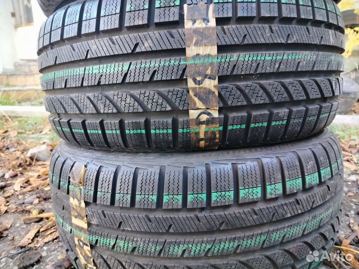 Bridgestone Blizzak LM-35 225/50 R17 98H