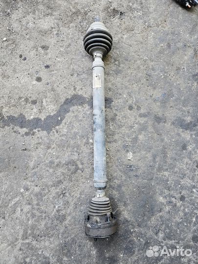 Приводной вал Volkswagen Jetta VI