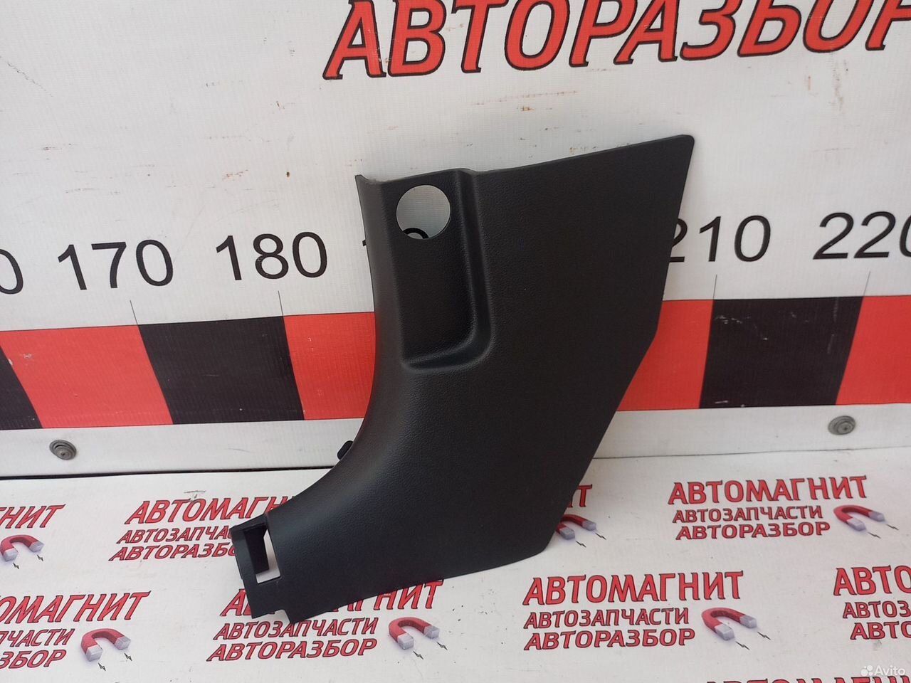 Накладка порога передняя левая Хендай Элантра 6