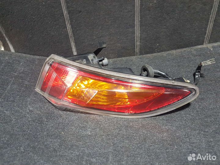Фонарь задний honda civic 8 5D