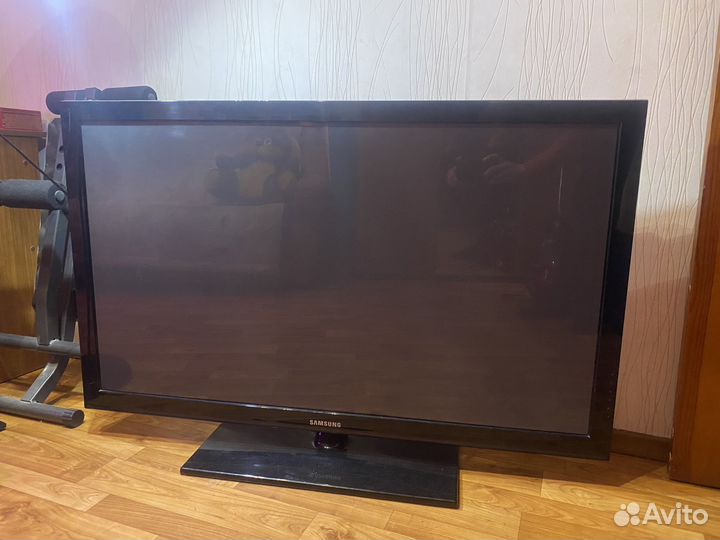 Телевизор samsung