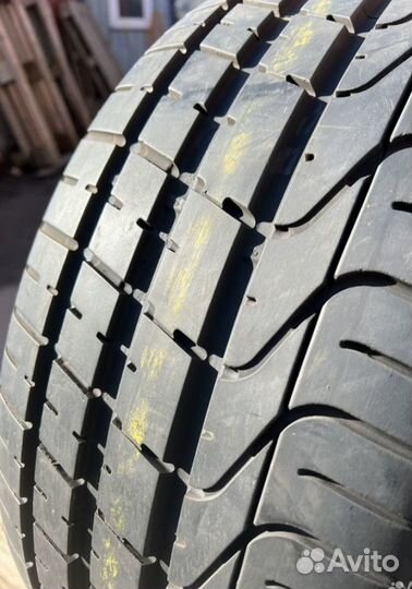 Pirelli P Zero 245/40 R19