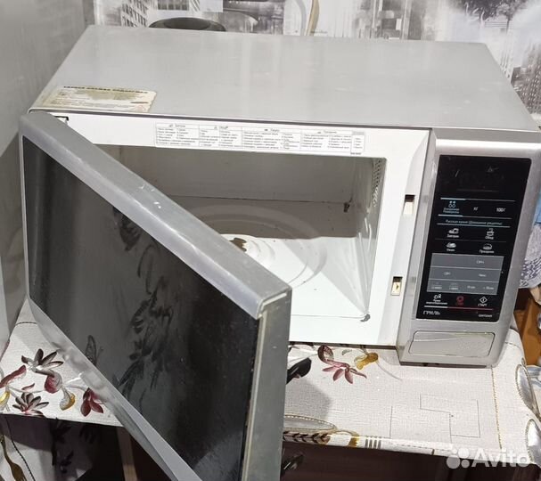 Микроволновая печь