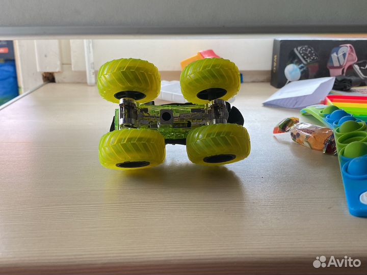 Игрушечные машинки