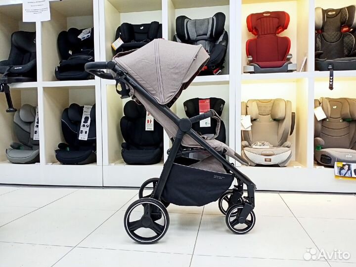 Прогулочная коляска Carrello Bravo 2022 Linen Beig