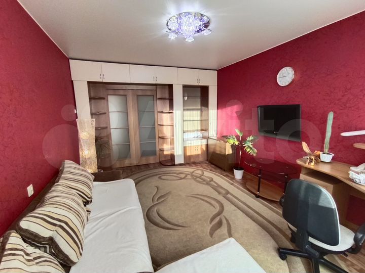 3-к. квартира, 65 м², 6/10 эт.