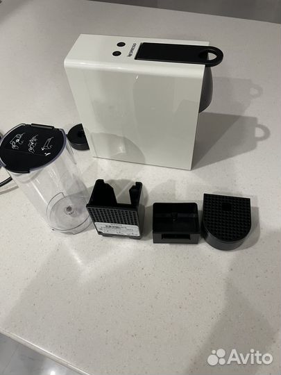 Кофемашина nespresso essenza mini c30