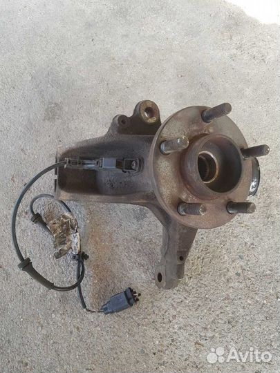 Ford Focus 2 поворотный кулак