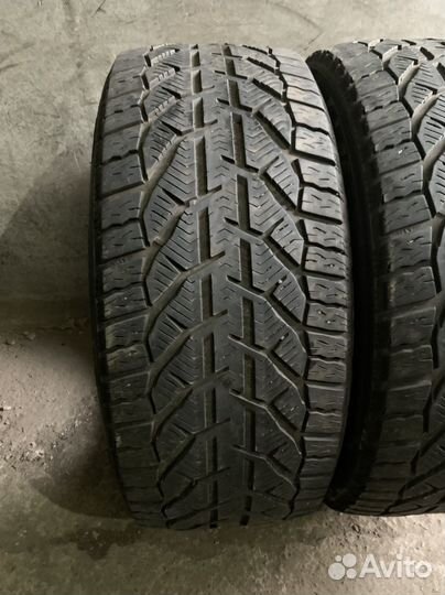 Tigar Winter 235/45 R18 98V