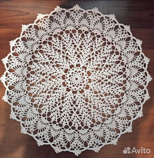 Салфетка вязаная. Новая. Ручная работа