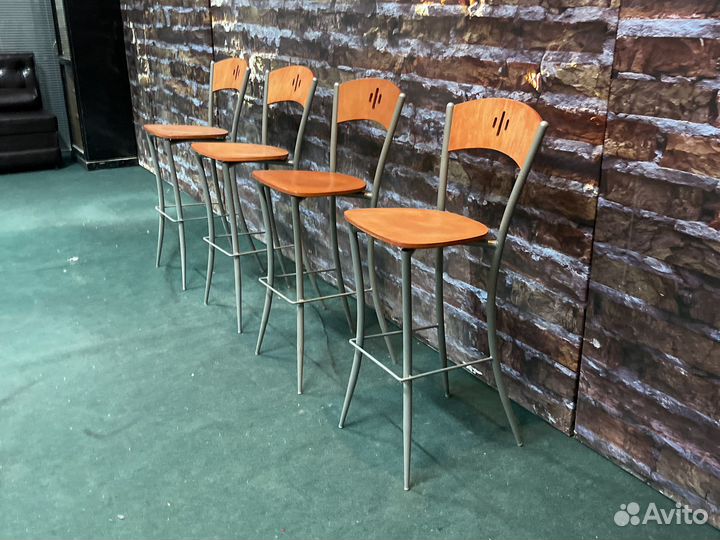 Барный стул