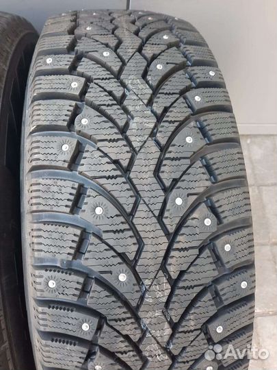 Formula Ice 215/65 R16