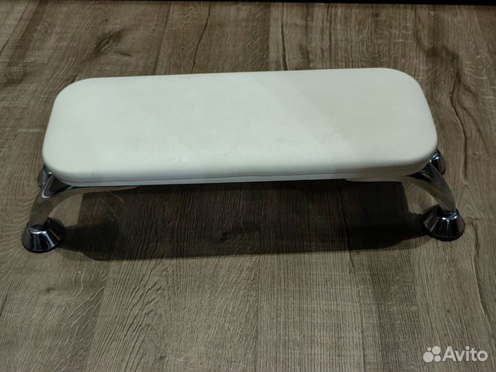 Подставка для рук маникюрная