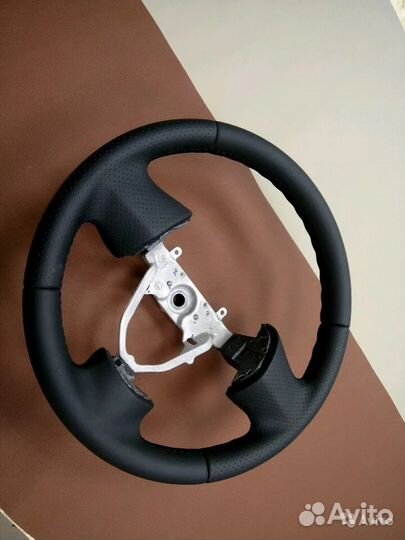 Кожаный руль Mitsubishi / Митсубиси Лансер Х / 10