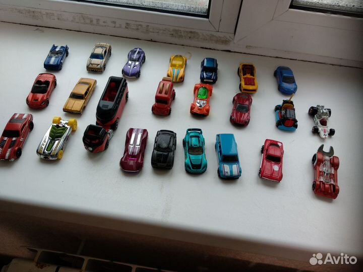 Hot wheels машинки