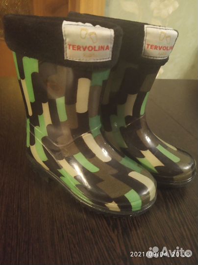 Детские резиновые сапоги 25