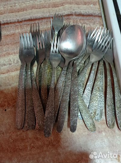 Столовые вилки - ложки