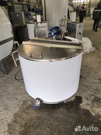 Охладитель молока 1000 л. Лизинг, рассрочка