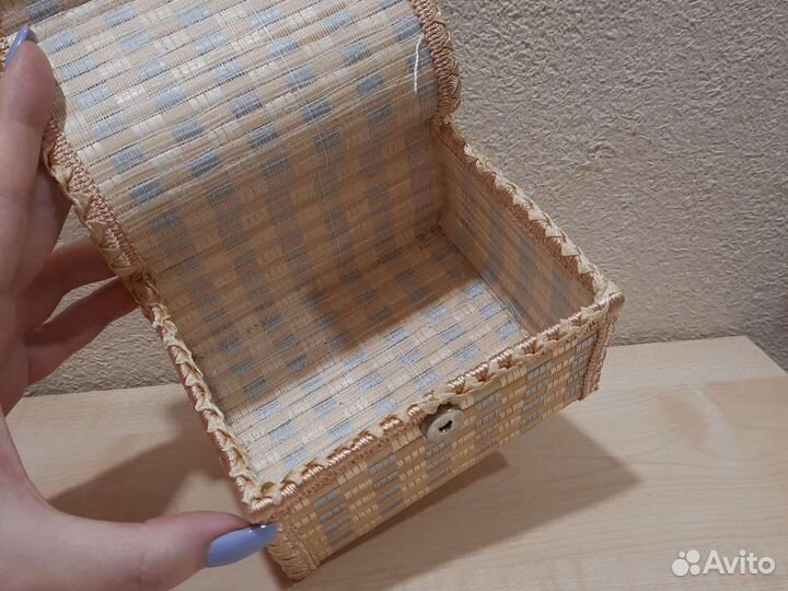 Шкатулка плетеная