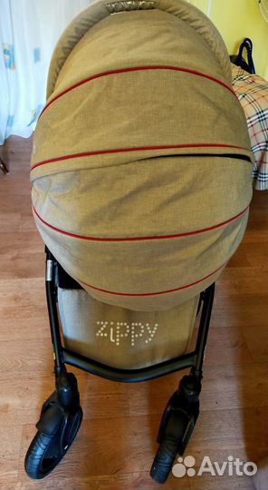 Детская коляска Zippy