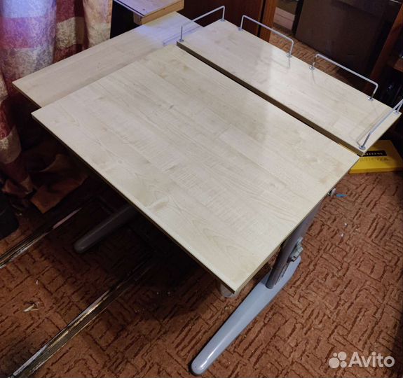 Детский стол парта