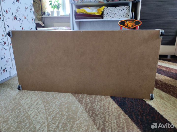 Ящик на колесах под кровать