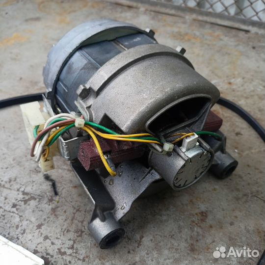 Двигатель и ремень стиральной машины ardo