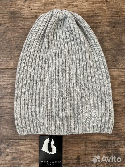 Шапка Mondana (Италия)