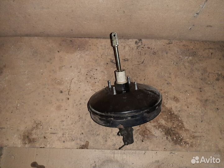 Вакуумный усилитель тормозов Мерседес W638