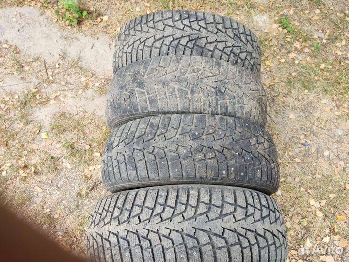 Maxxis SP02 Arctic Trekker 225/60 R17