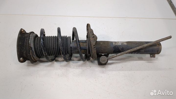 Амортизатор подвески левый передний Volkswagen Passat 8 2015