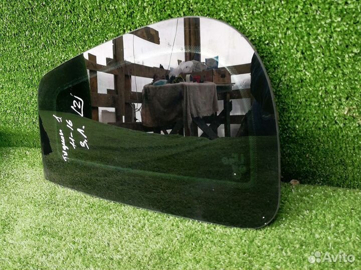 Форточка задняя левая Tiguan 1