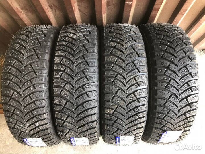Michelin X-Ice North 4 275/40 R21