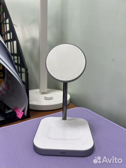 Зарядное устройство на iPhone