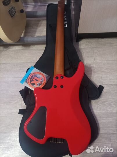 Безголовая электрогитара Caraya HL-1A-RD