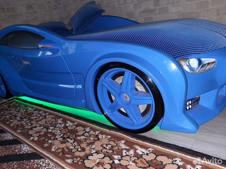 Детская кровать машина с подсветкой