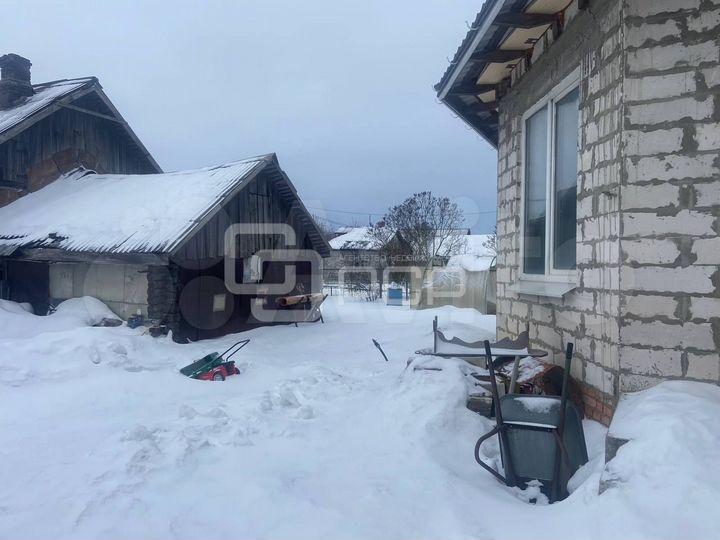 Дом 313,5 м² на участке 18,5 сот.