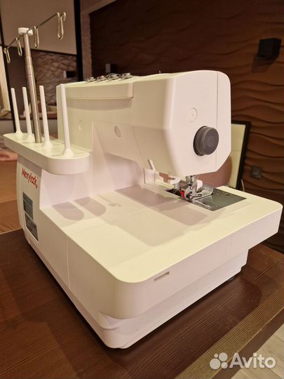 Оверлок Merrylock 065