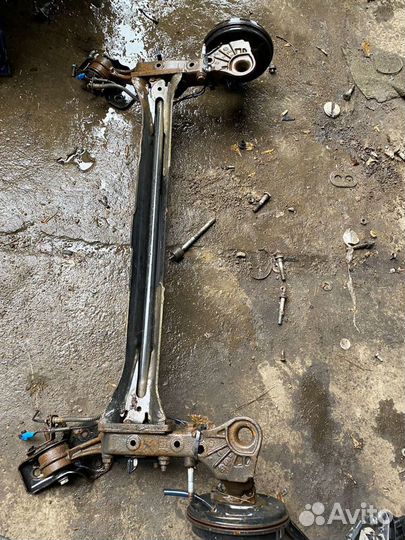 Задняя балка peugeot 1007