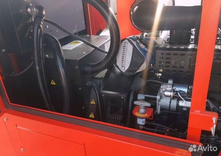 Дизельный генератор в кожухе. Новый