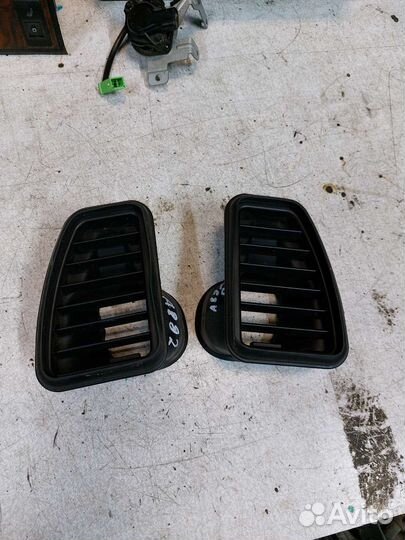 Дефлектор отопителя боковой audi a8 d2 ауди а8 д2