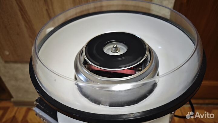 Аппарат для приготовления сахарной ваты