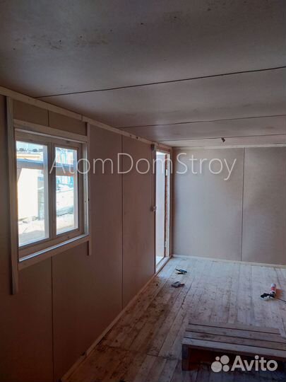 Вагончик с надежной крышей