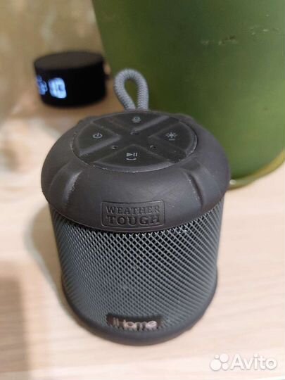 Беспроводная акустическая колонка ihome