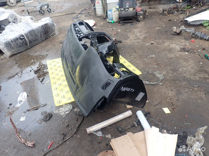 Торпедо Mitsubishi Lancer (CS/Classic) 2003-2008