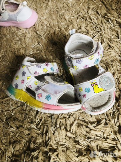 Обувь на девочку