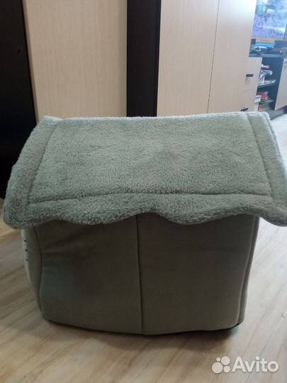 Домик для кошки,маленькой собачки